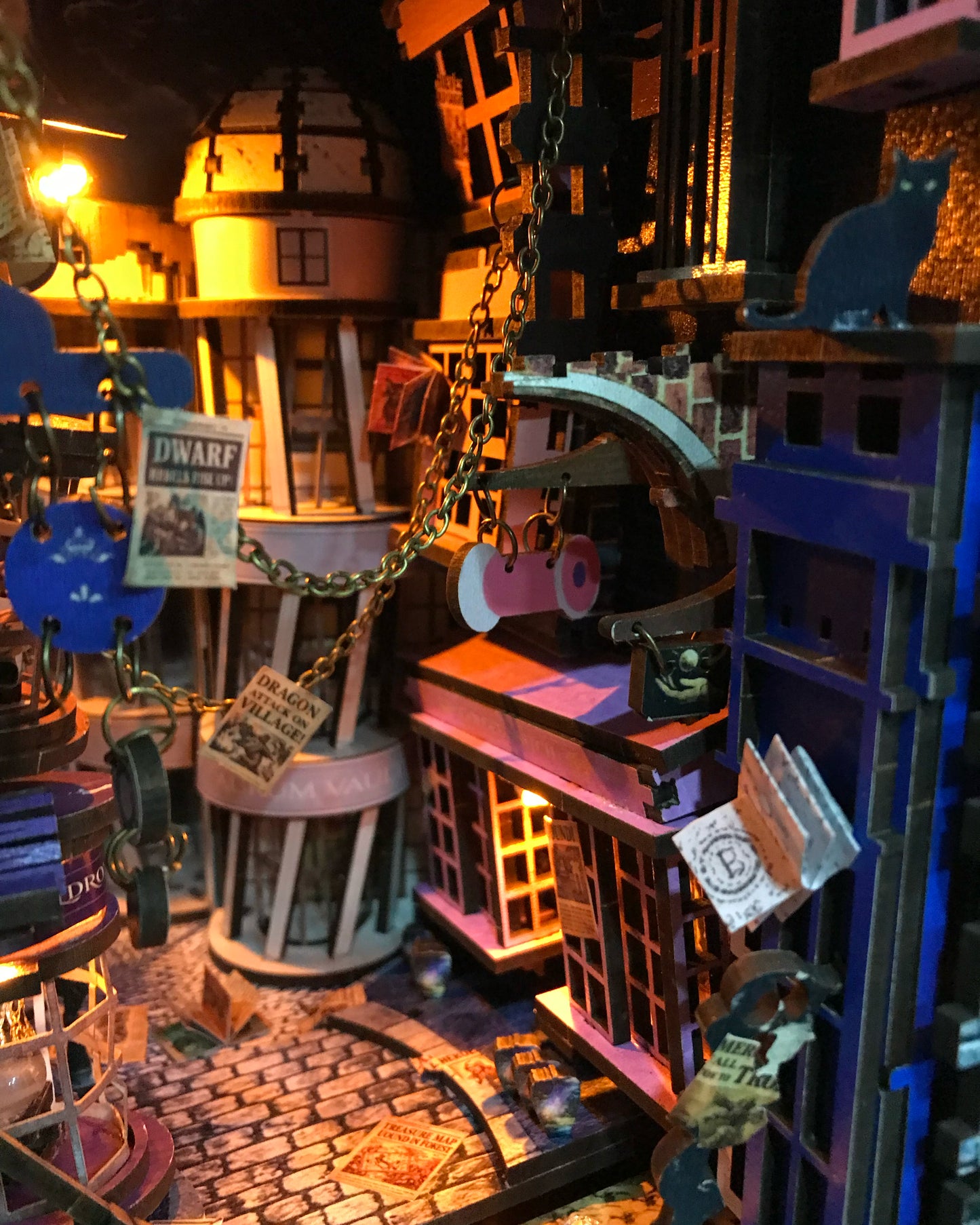Wizard's Night Alley Book Nook Kiti | 198 Parça DIY Dekor
